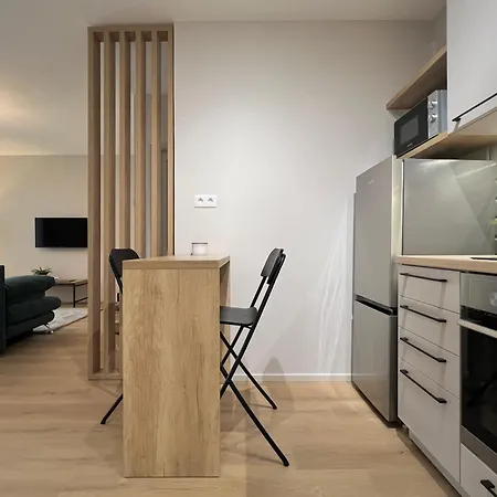 Marla Apartman *